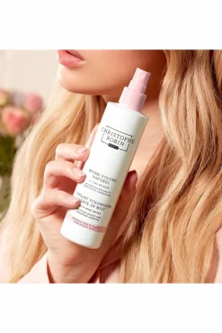 Brume volumisante instantanée à l’eau de rose