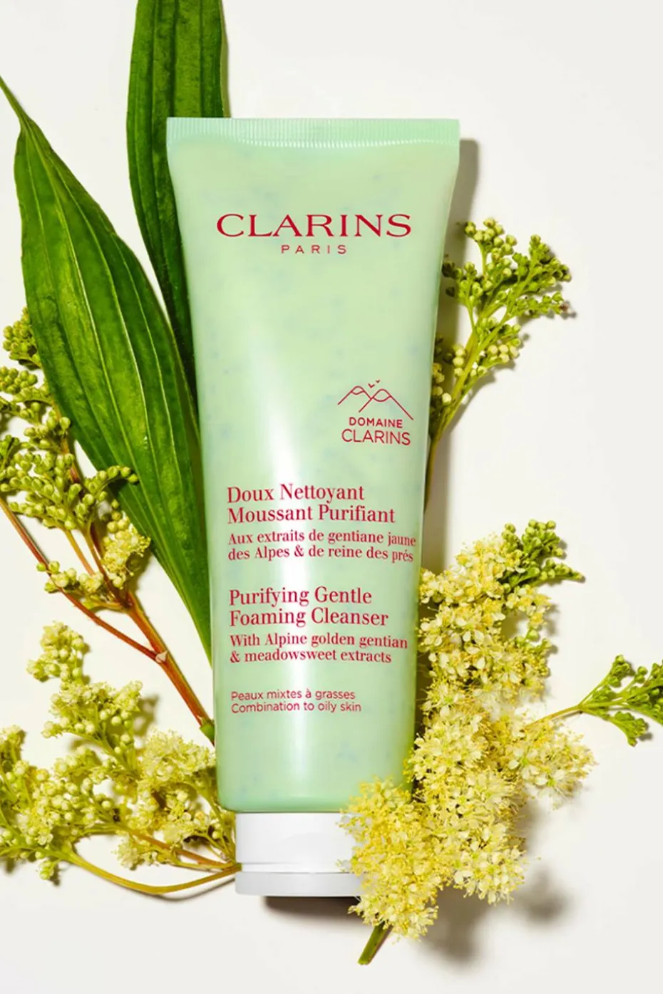 Doux nettoyant moussant apaisant pour peaux mixtes à grasses