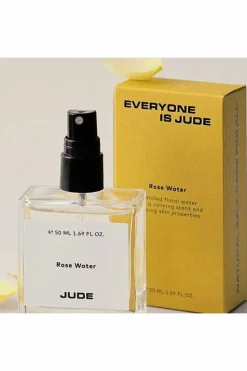 Eau florale de rose