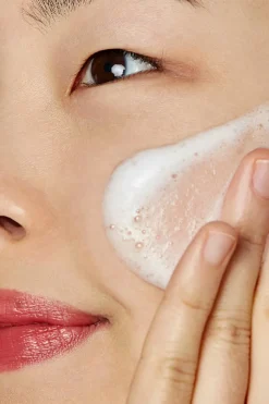 Gel nettoyant visage doux pour peaux normales à grasses Calendula