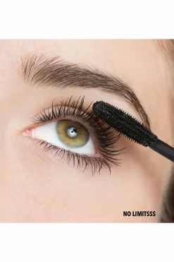 Mascara noir No Limitsss
