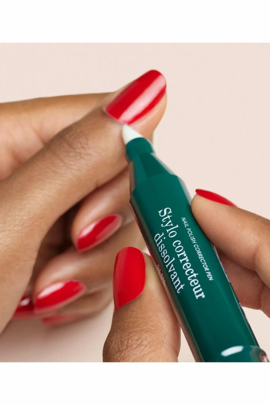 Stylo correcteur dissolvant